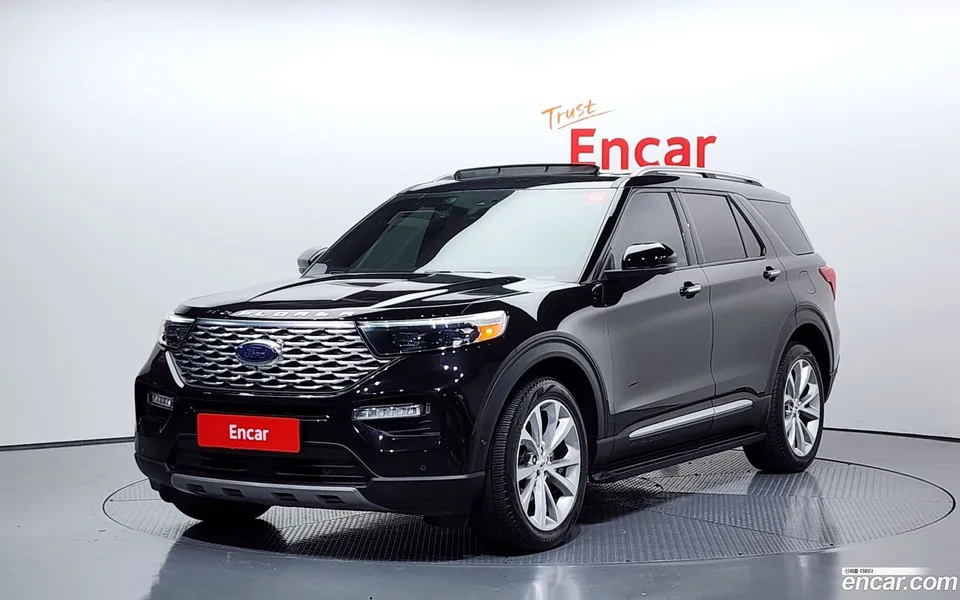 Ford Explorer 3.0 4WD 2022 — фото 1, купить с доставкой в Москву