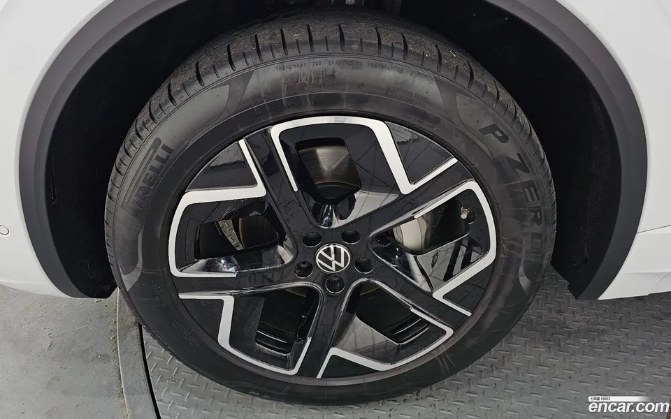 Volkswagen Touareg 3.0 TDI 2024 — миниатюра 2