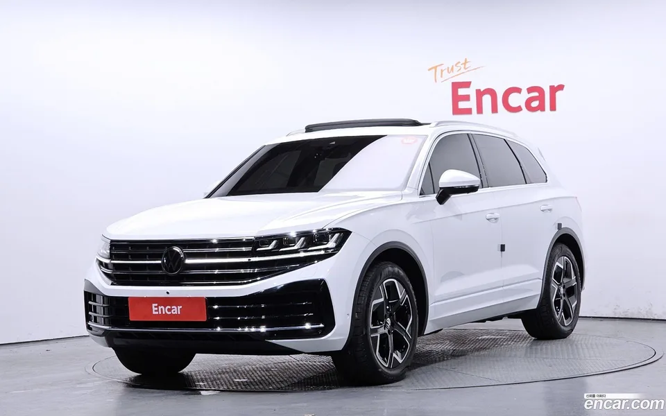 Volkswagen Touareg 3.0 TDI 2024 — фото 1, купить с доставкой в Москву