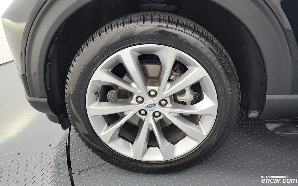 Ford Explorer 3.0 4WD 2022 — миниатюра 2