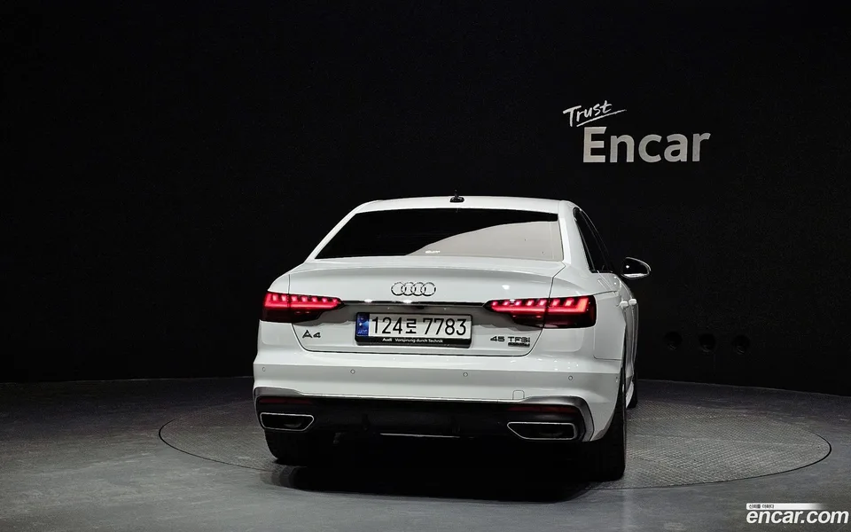 Audi A4 45 TFSI 2023 — миниатюра 4