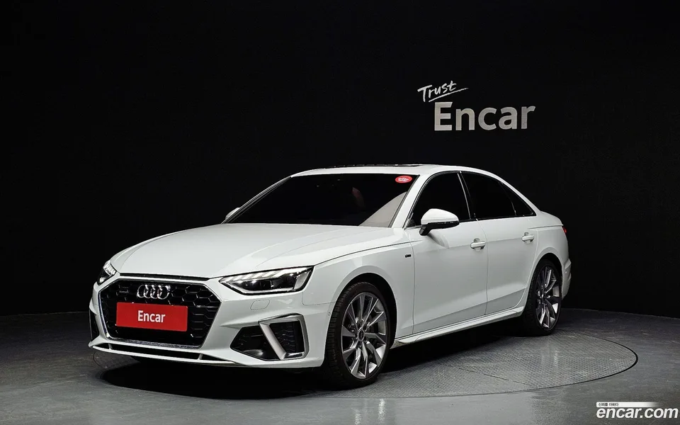 Audi A4 45 TFSI 2023 — фото 1, купить с доставкой в Москву