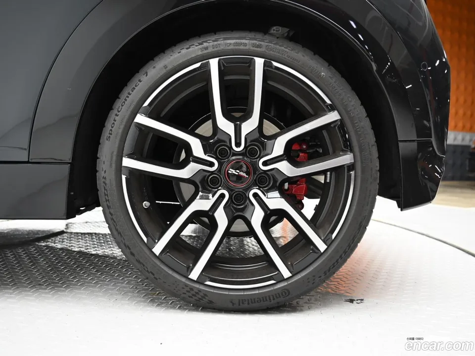 MINI Cooper S JCW 2025 — миниатюра 5