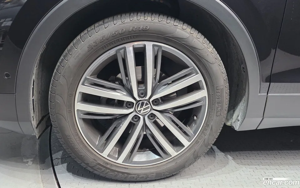 Volkswagen Tiguan 2.0 TDI 2022 — миниатюра 2