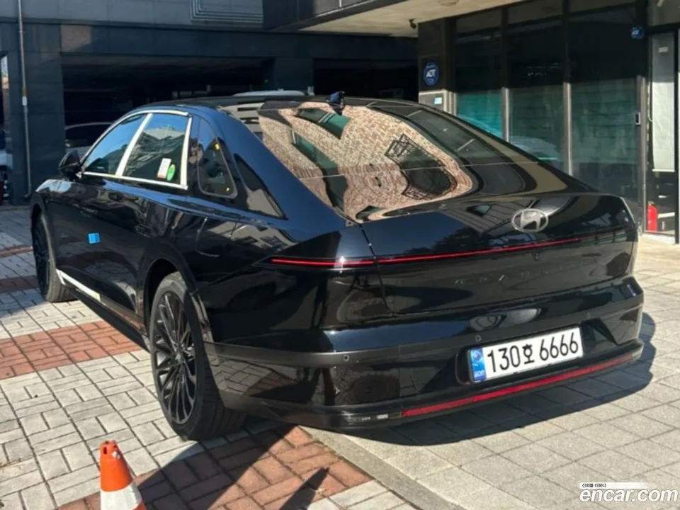 Hyundai Grandeur Hybrid 2023 — миниатюра 4