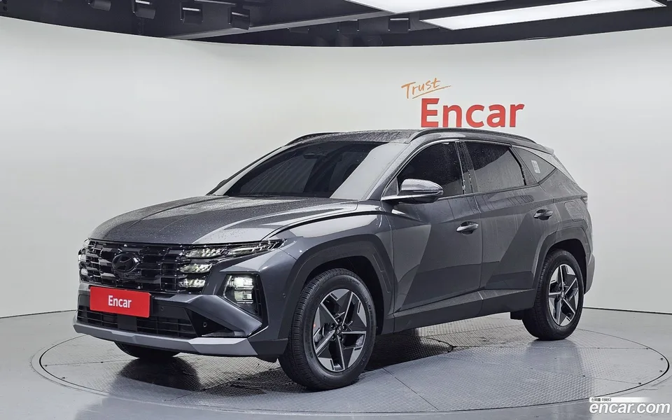 Hyundai Tucson Hybrid NX4 HEV 1.6 2WD 2025 — фото 1, купить с доставкой в Москву