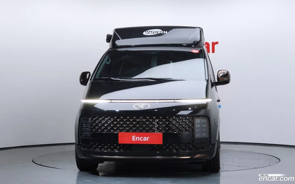 Hyundai Staria 4WD 2022 — thumbnail 3
