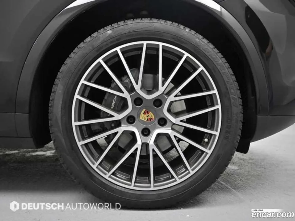 Porsche Cayenne 3.0 2023 — миниатюра 2