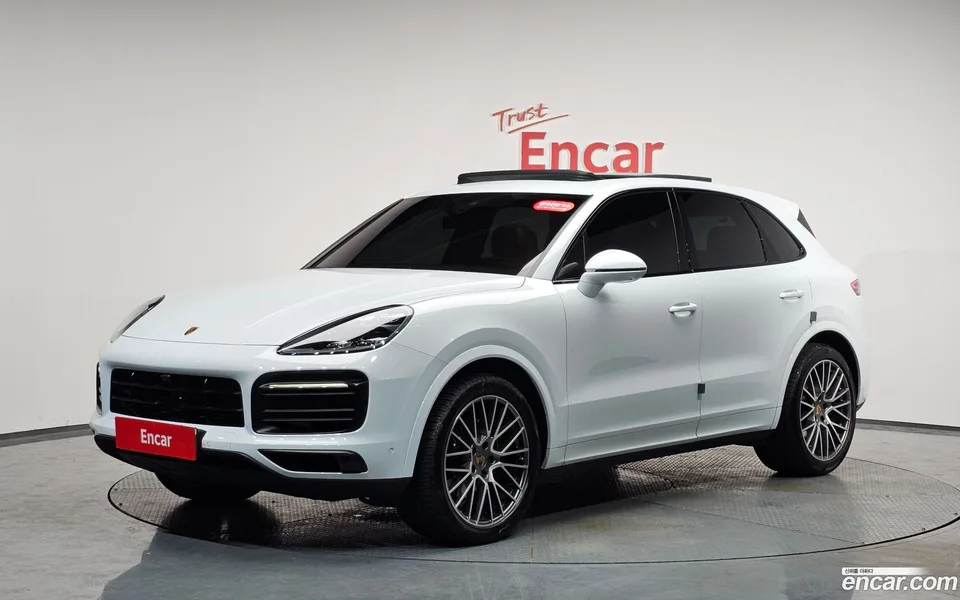 Porsche Cayenne 3.0 2022 — фото 1, купить с доставкой в Москву