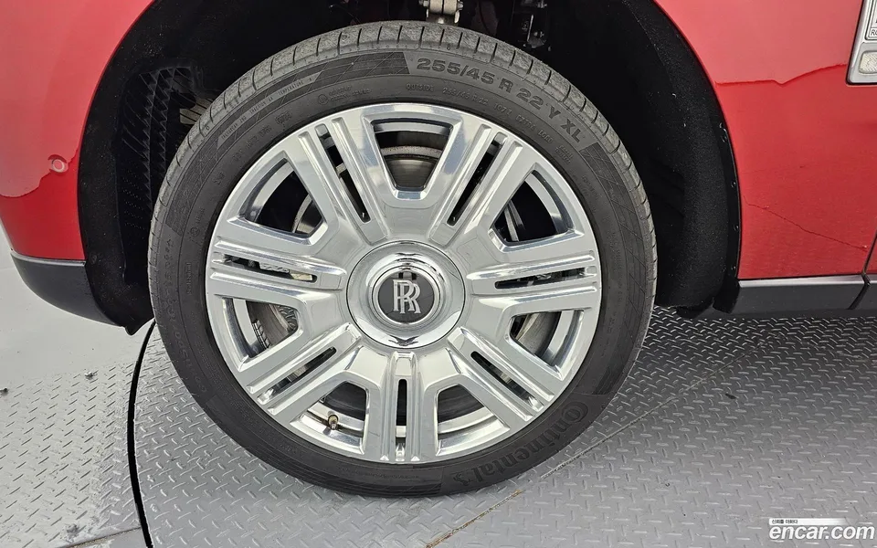 Rolls-Royce Cullinan 6.7 V12 2023 — миниатюра 2
