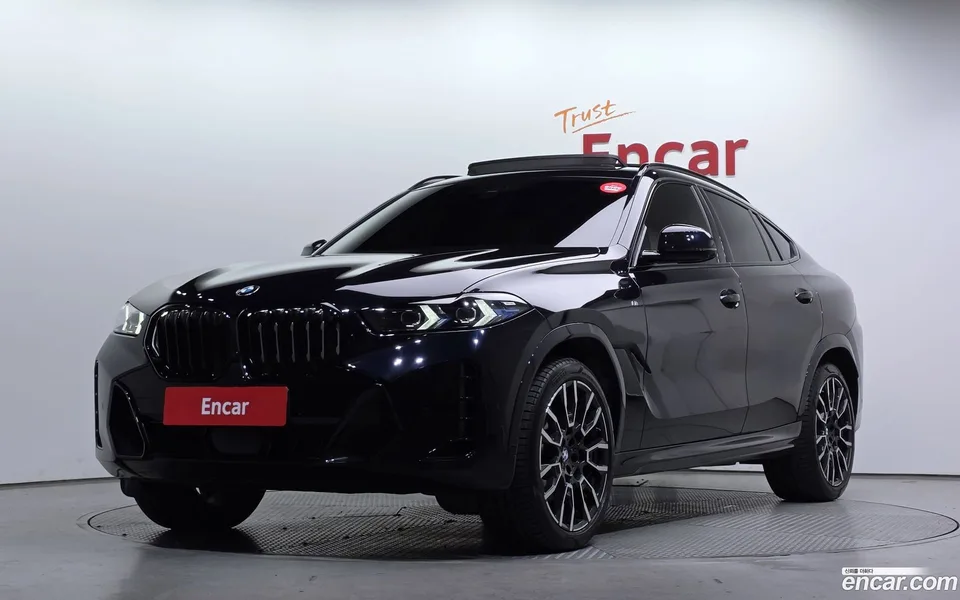 BMW X6 xDrive40i M 2025 — фото 1, купить с доставкой в Москву