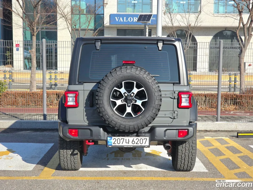 Jeep Wrangler 2.0 4 2023 — миниатюра 2