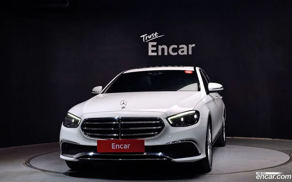 Mercedes-Benz E-Class E250 2022 — миниатюра 3