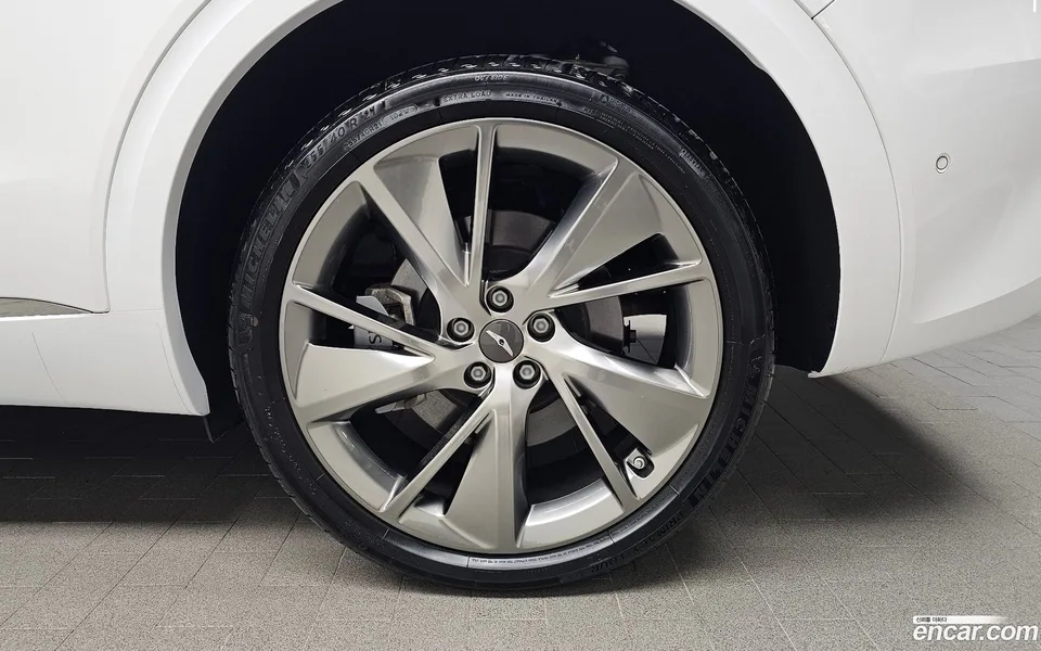 Genesis GV70 2.5T AWD 2023 — миниатюра 2