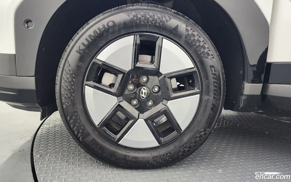 Hyundai SantaFe HEV 1.6 2WD 2023 — миниатюра 2