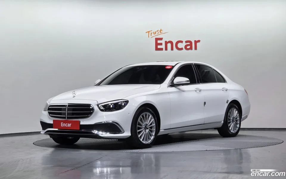 Mercedes-Benz E-Class E250 2023 — фото 1, купить с доставкой в Москву