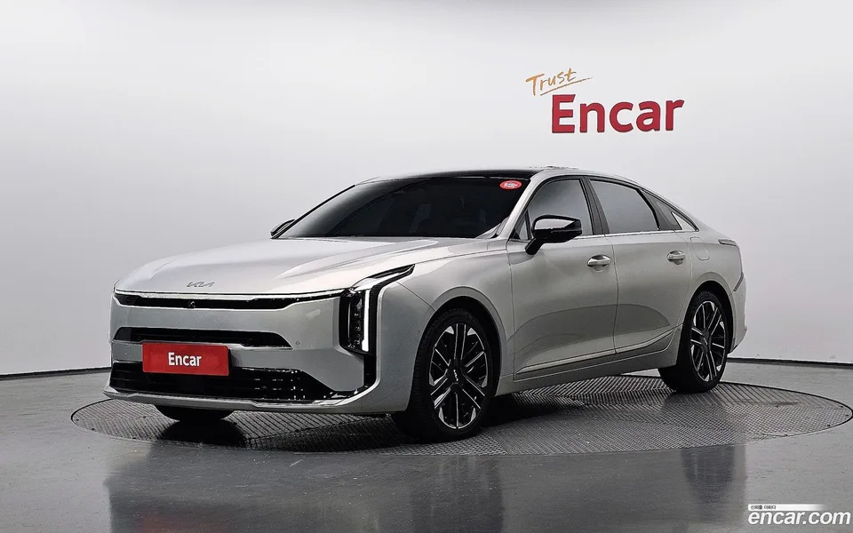 Kia K8 Hybrid 2025