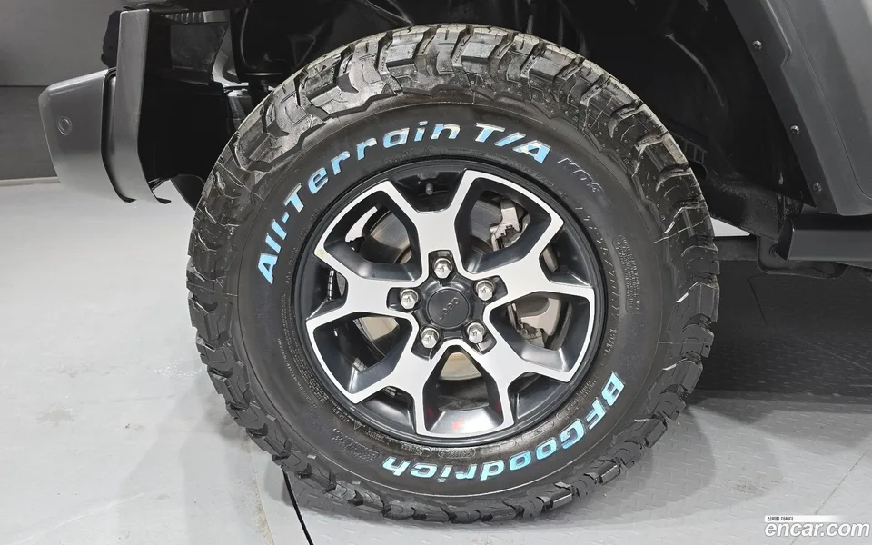 Jeep Wrangler 2.0 4 2022 — миниатюра 2