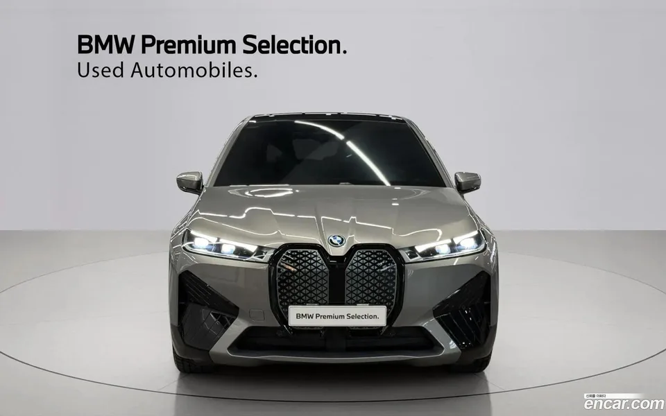 BMW iX xDrive50 2025 — миниатюра 3