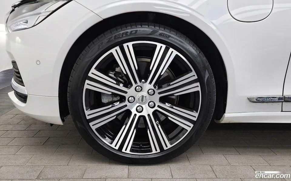 Volvo S90 T8 AWD 2023 — thumbnail 2