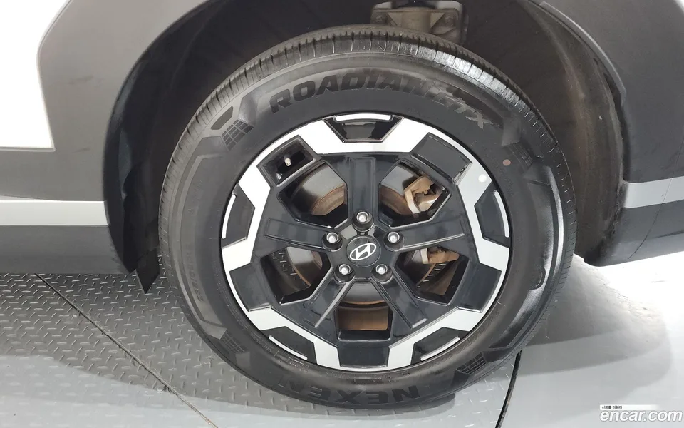 Hyundai SantaFe 2.5T 2WD 2023 — миниатюра 2
