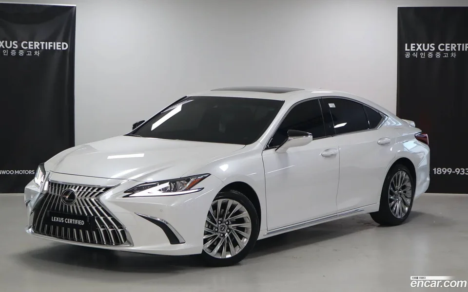 Lexus ES 300h 2025 — фото 1, купить с доставкой в Москву