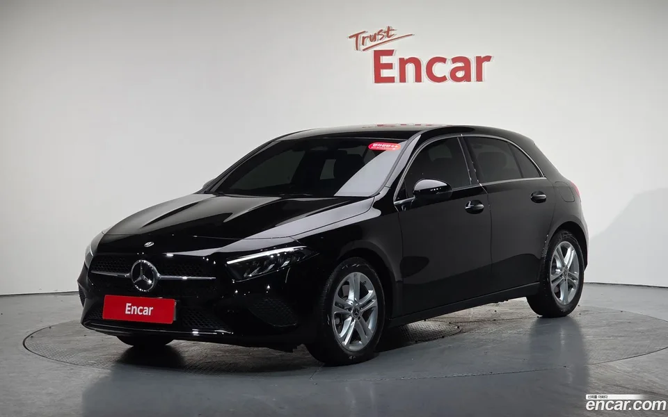 Mercedes-Benz A-Class A220 2025 — фото 1, купить с доставкой в Москву