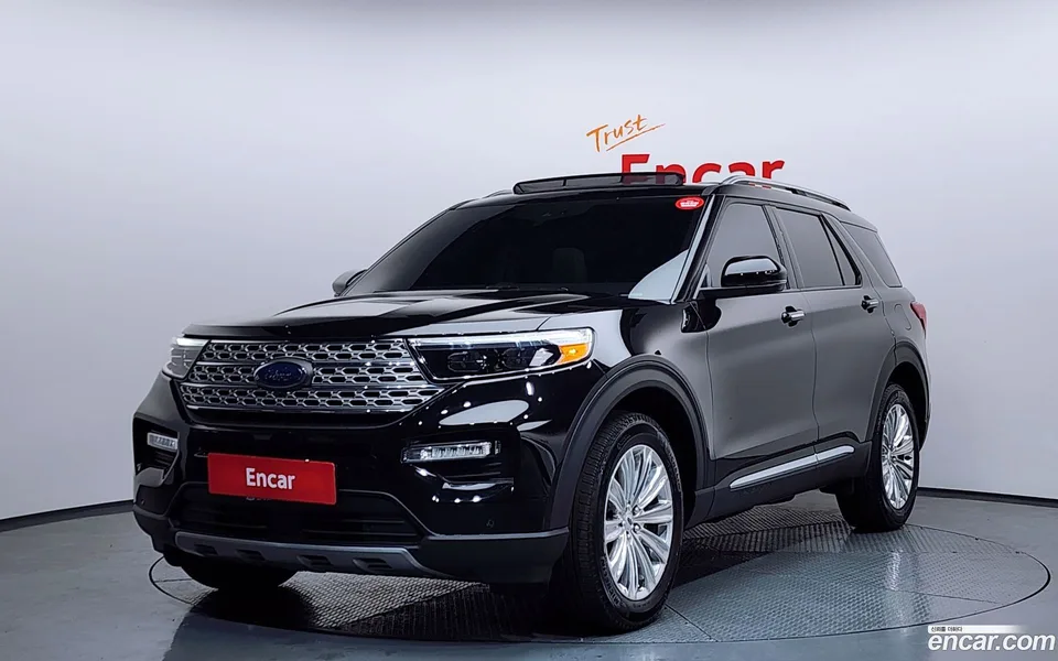 Ford Explorer 2.3 4WD 2023 — фото 1, купить с доставкой в Москву