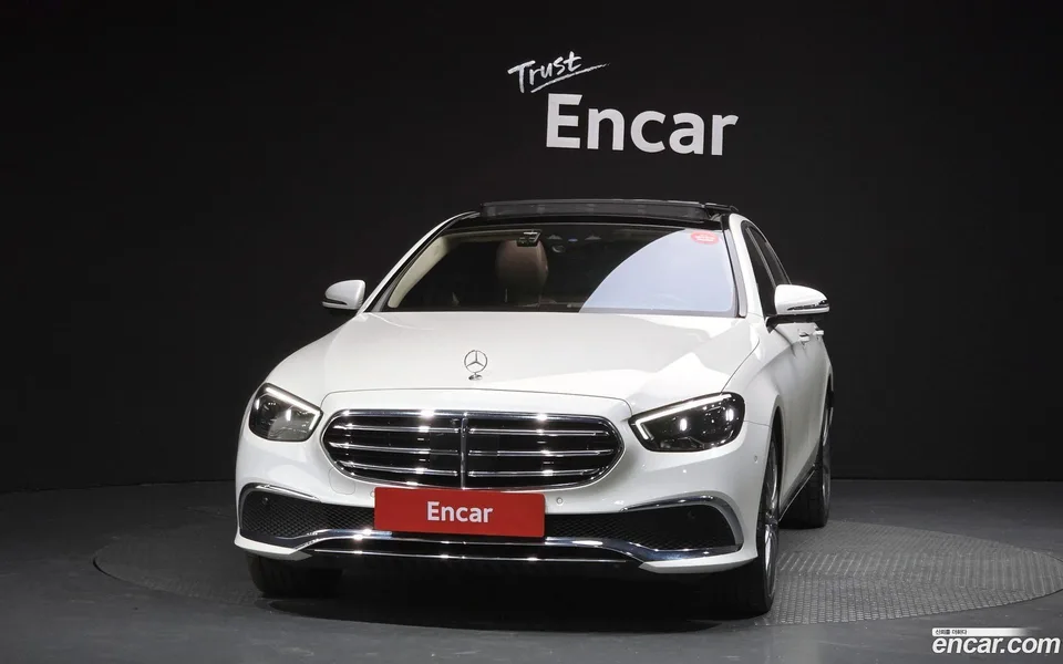 Mercedes-Benz E-Class E450 4MATIC 2023 — миниатюра 3