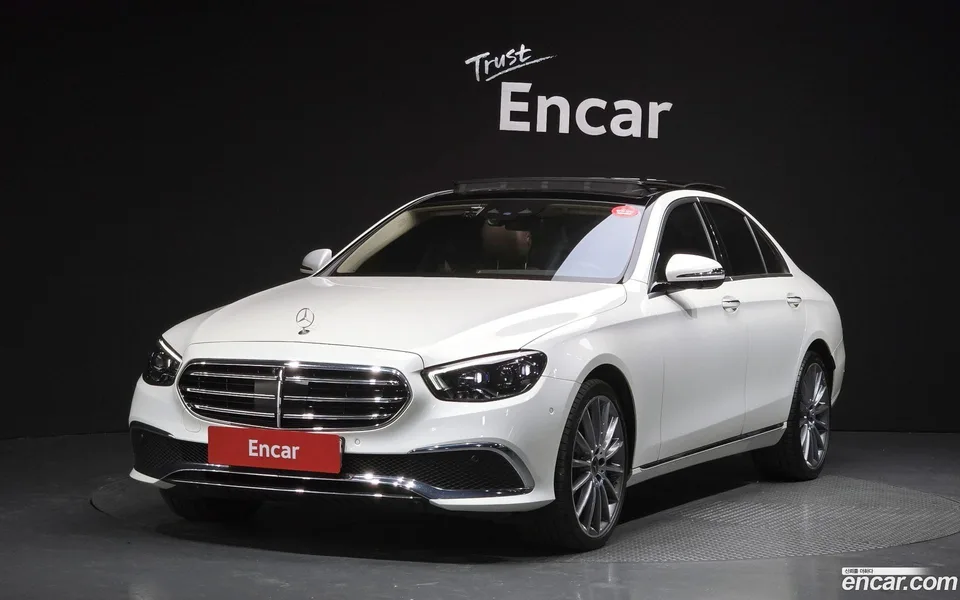 Mercedes-Benz E-Class E450 4MATIC 2023 — фото 1, купить с доставкой в Москву