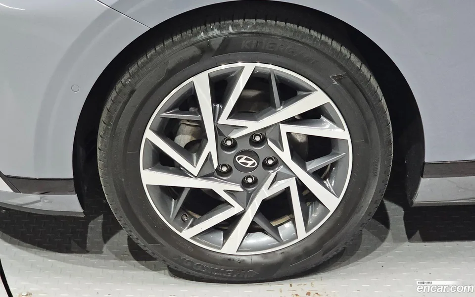 Hyundai Grandeur Hybrid 2023 — миниатюра 2
