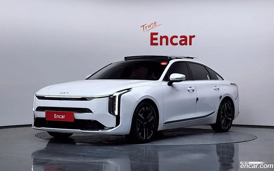 Kia K8 2.5 2WD 2024 — фото 1, купить с доставкой в Москву