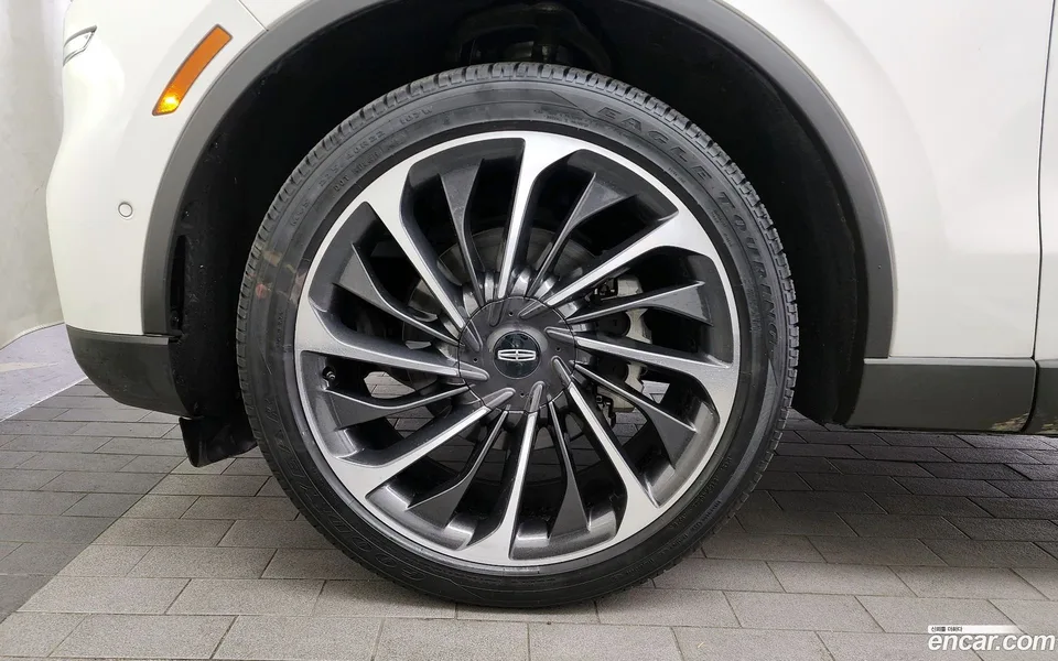 Lincoln Aviator 3.0 AWD 2023 — миниатюра 2