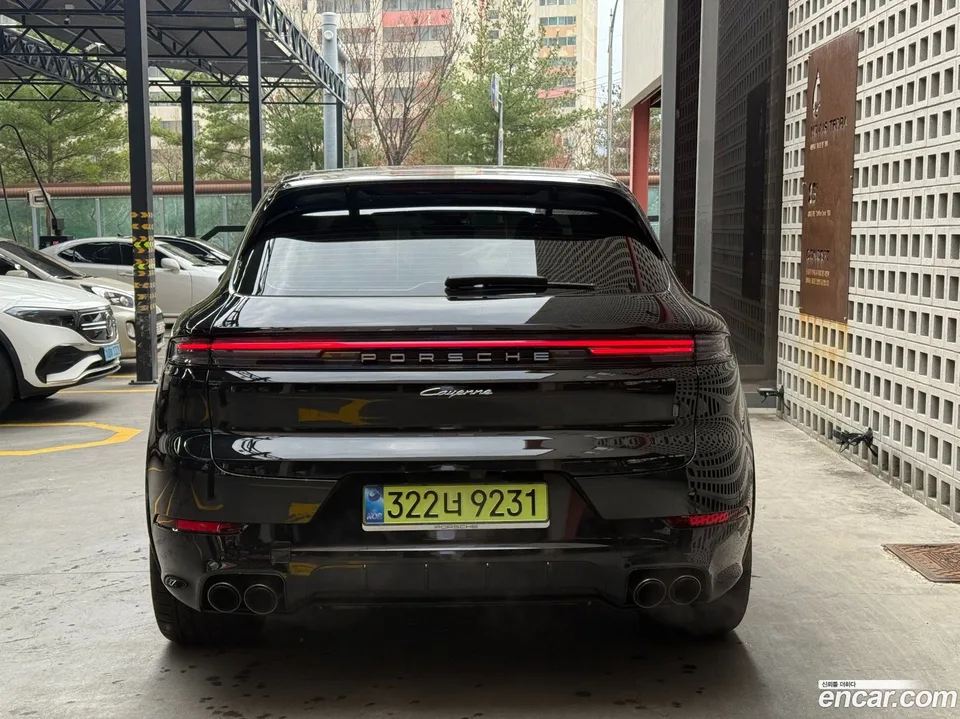 Porsche Cayenne 3.0 2025 — миниатюра 5