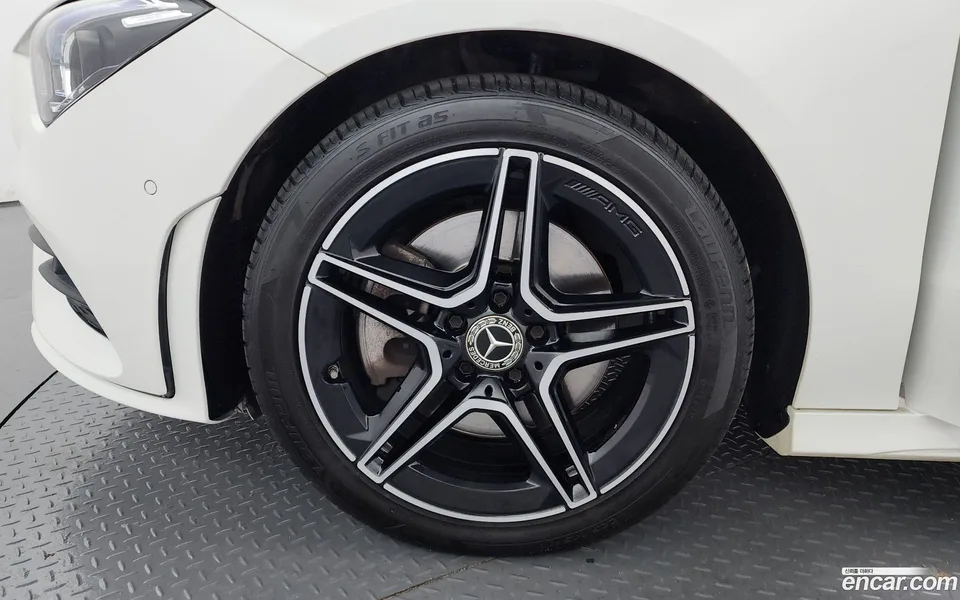 Mercedes-Benz CLA-Class CLA250 4MATIC 2022 — миниатюра 2