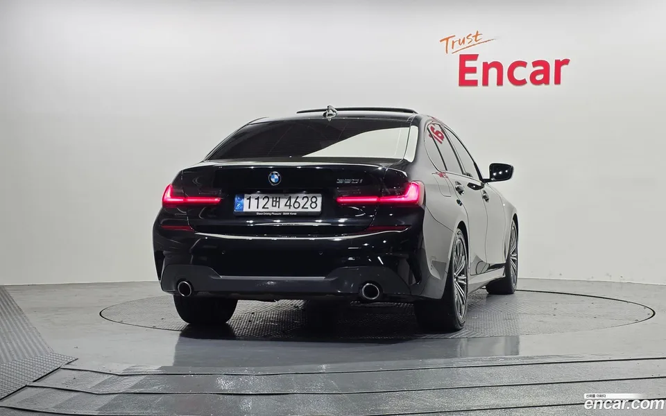 BMW 3 Series 320i M 2022 — миниатюра 4
