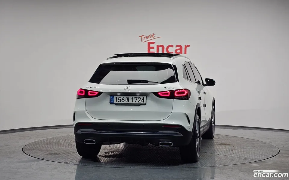 Mercedes-Benz GLA-Class GLA250 4MATIC 2022 — миниатюра 4