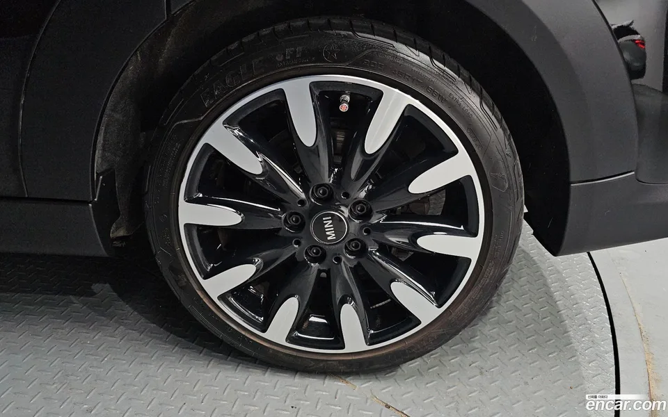 MINI Cooper S 5 2022 — миниатюра 5