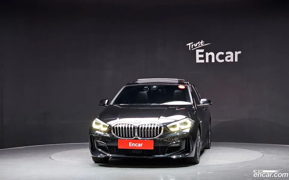BMW 1 Series 120i M 2022 — миниатюра 3