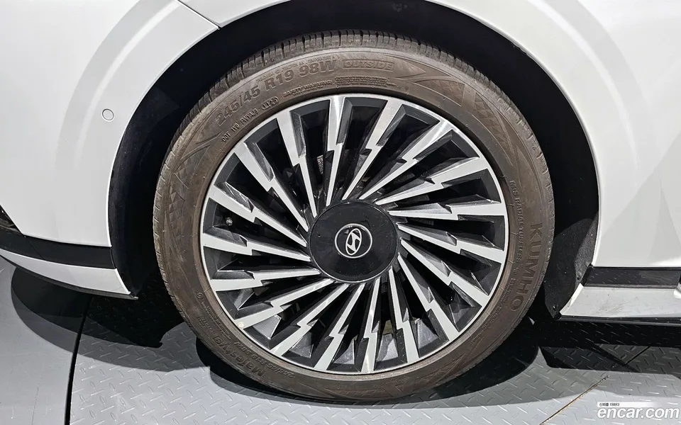 Hyundai Grandeur Hybrid 2025 — миниатюра 5