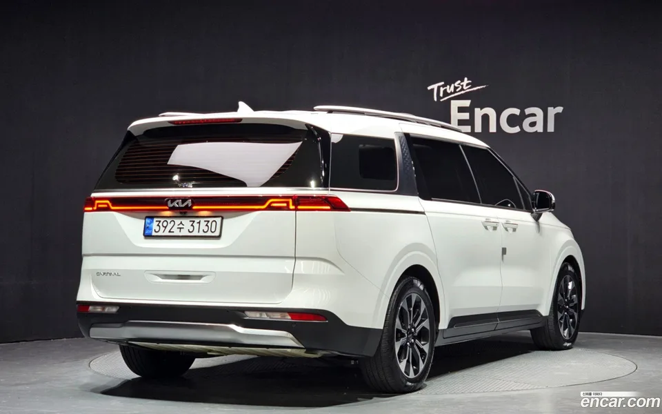 Kia Carnival 9 2022 — миниатюра 2