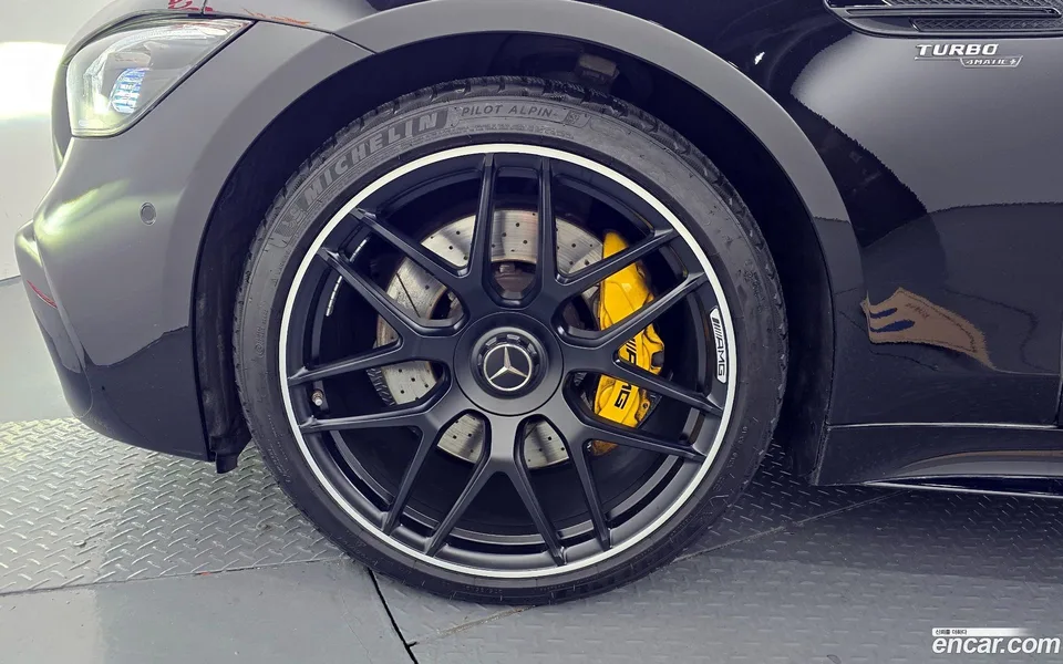 Mercedes-Benz AMG GT 4 43 4MATIC+ 2023 — миниатюра 2