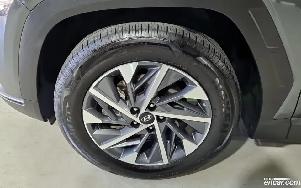 Hyundai Tucson 1.6 2WD 2023 — миниатюра 2