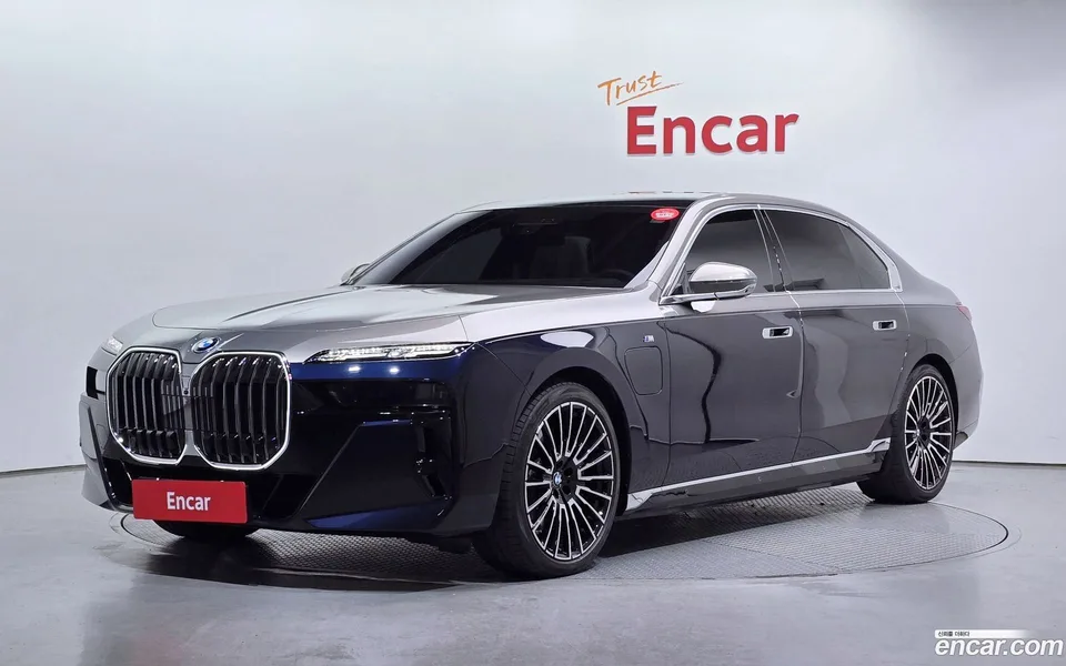 BMW 7 Series 750e xDrive M 2025 — фото 1, купить с доставкой в Москву