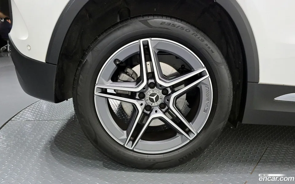 Mercedes-Benz GLA-Class GLA250 4MATIC 2022 — миниатюра 2