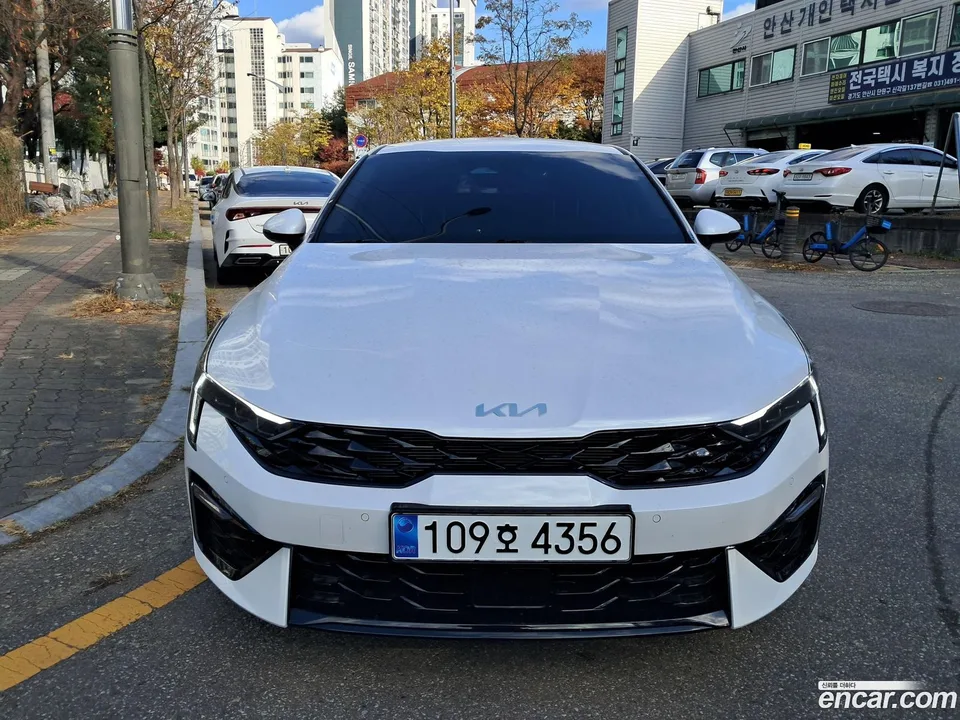 Kia K5 2025