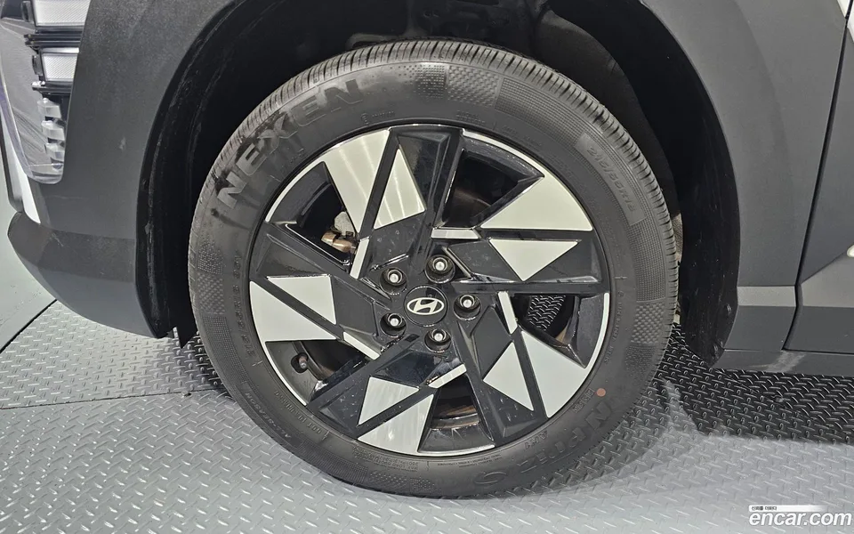 Hyundai Kona 1.6 2WD 2024 — миниатюра 5