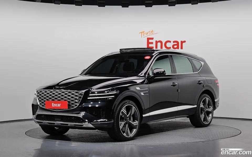 Genesis GV80 2.5T 2WD 2024 — фото 1, купить с доставкой в Москву