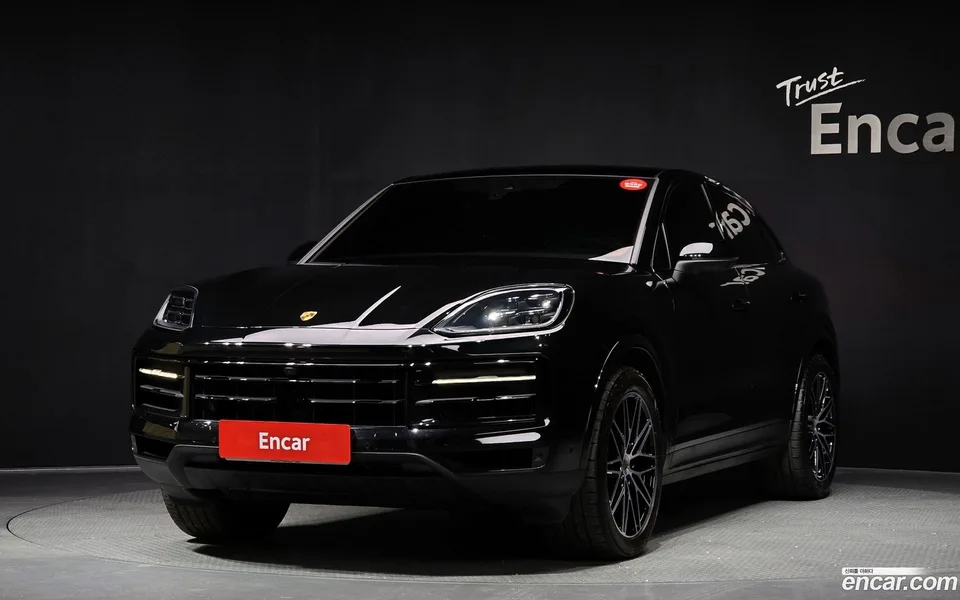 Porsche Cayenne 3.0 2023 — фото 1, купить с доставкой в Москву