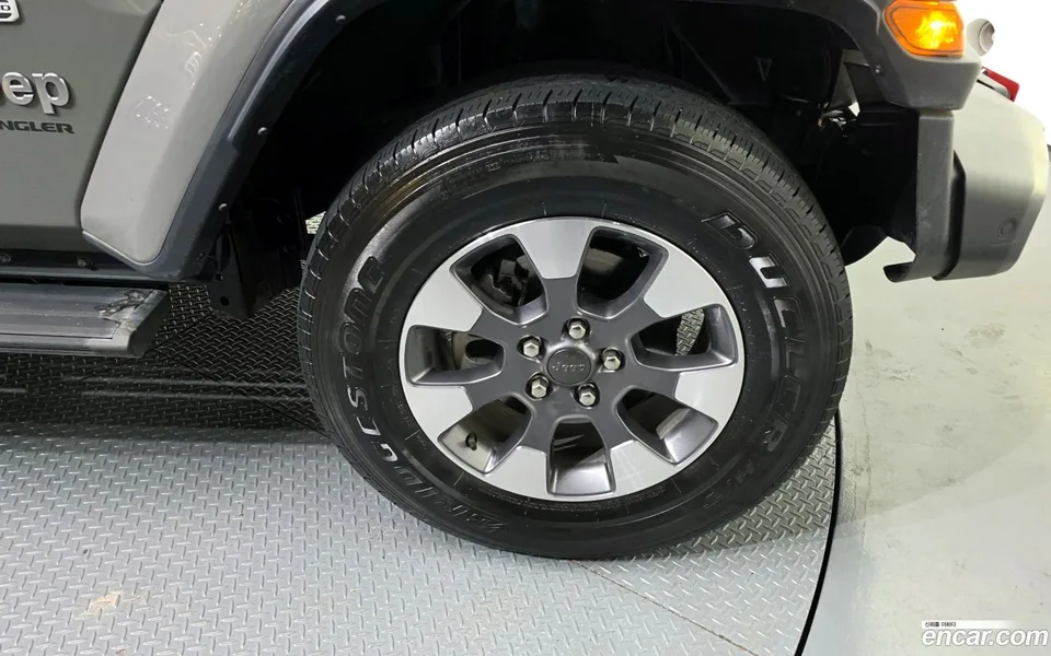 Jeep Wrangler 2.0 4 2023 — миниатюра 2